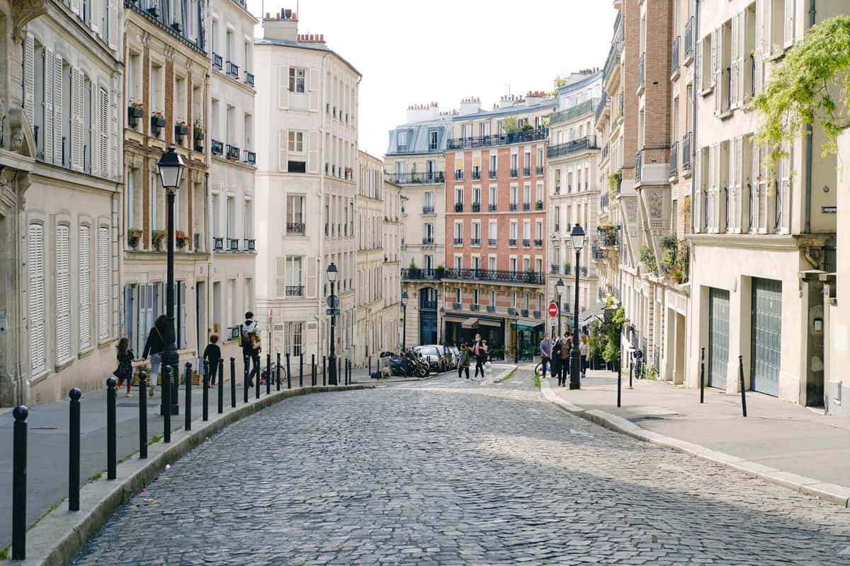 Parisian city streets in Montmartre