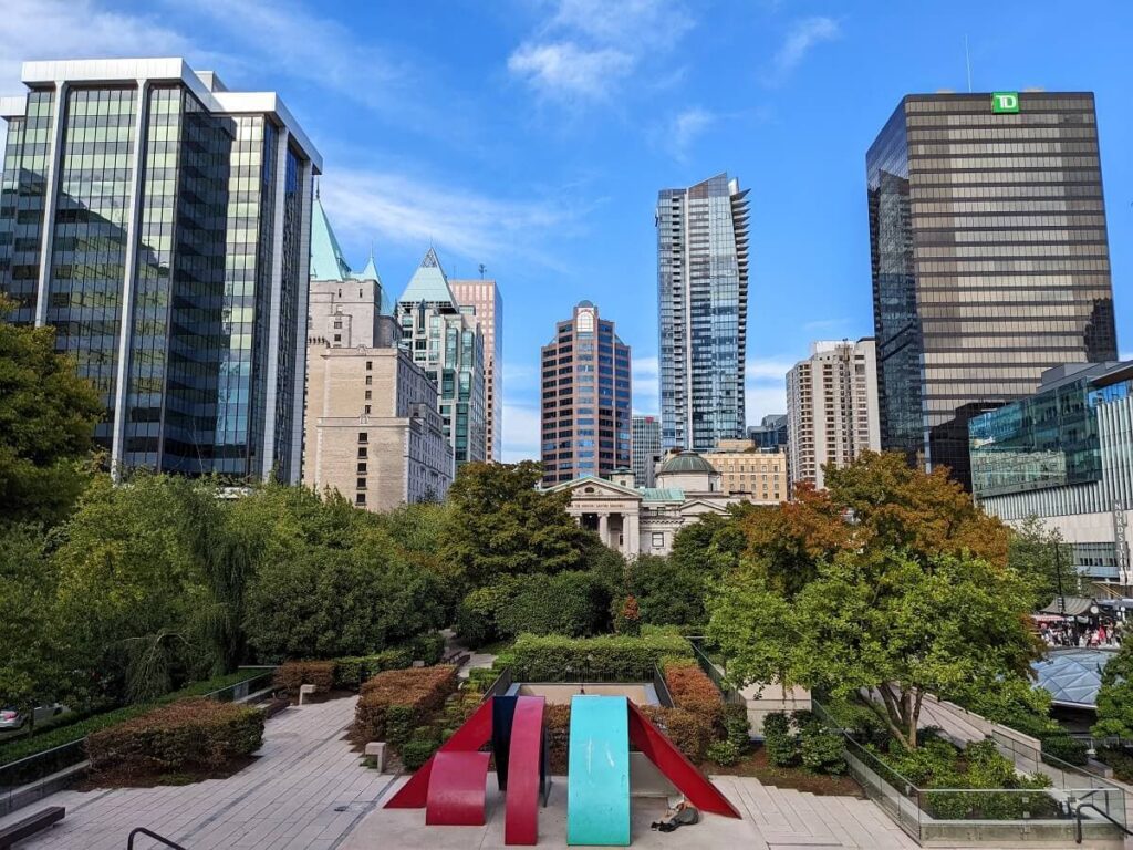 vancouver_robson_square (1)